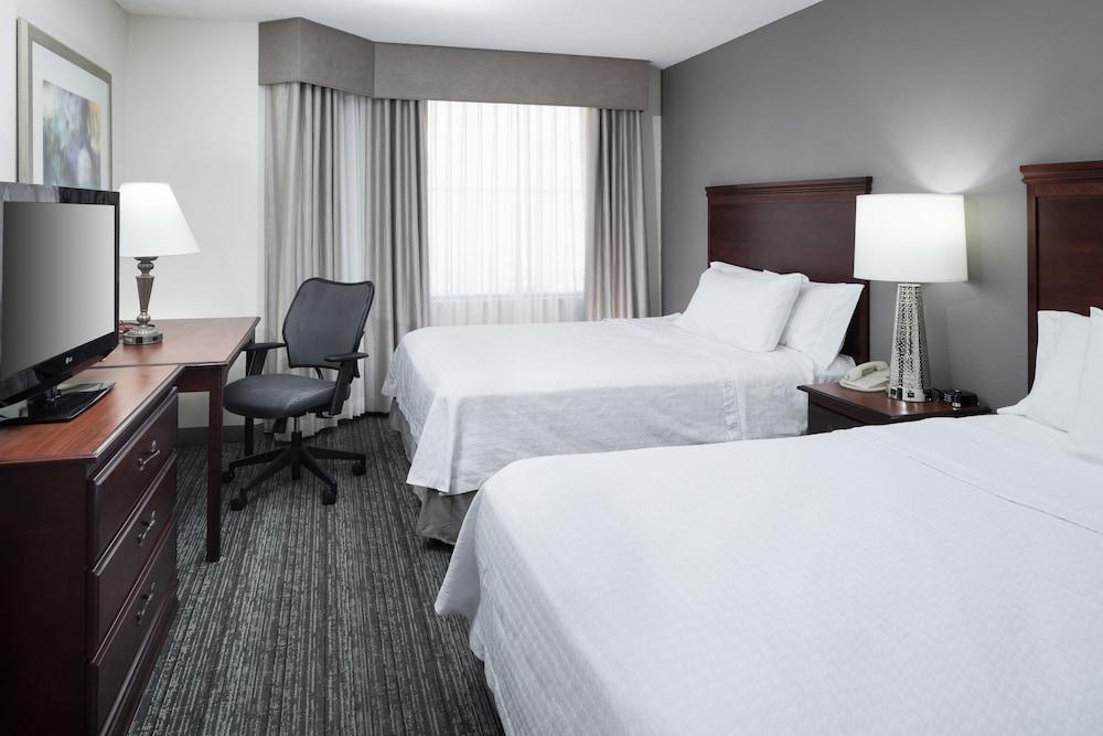 โฮมวู้ด สวีท บาย ฮิลตัน ฮันต์สวิลล์ วิลเลจ ออฟ โพรวิเดนซ์ Hotel ภายนอก รูปภาพ