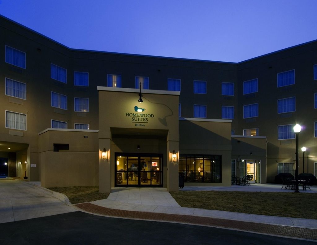 โฮมวู้ด สวีท บาย ฮิลตัน ฮันต์สวิลล์ วิลเลจ ออฟ โพรวิเดนซ์ Hotel ภายนอก รูปภาพ